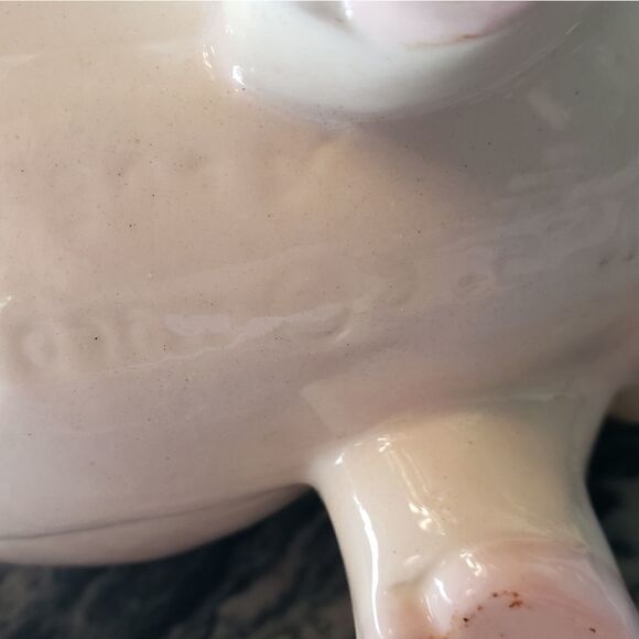 Vintage Big Pig w/Feathered Hat, Collar & Butterflies - Picture 11 of 14